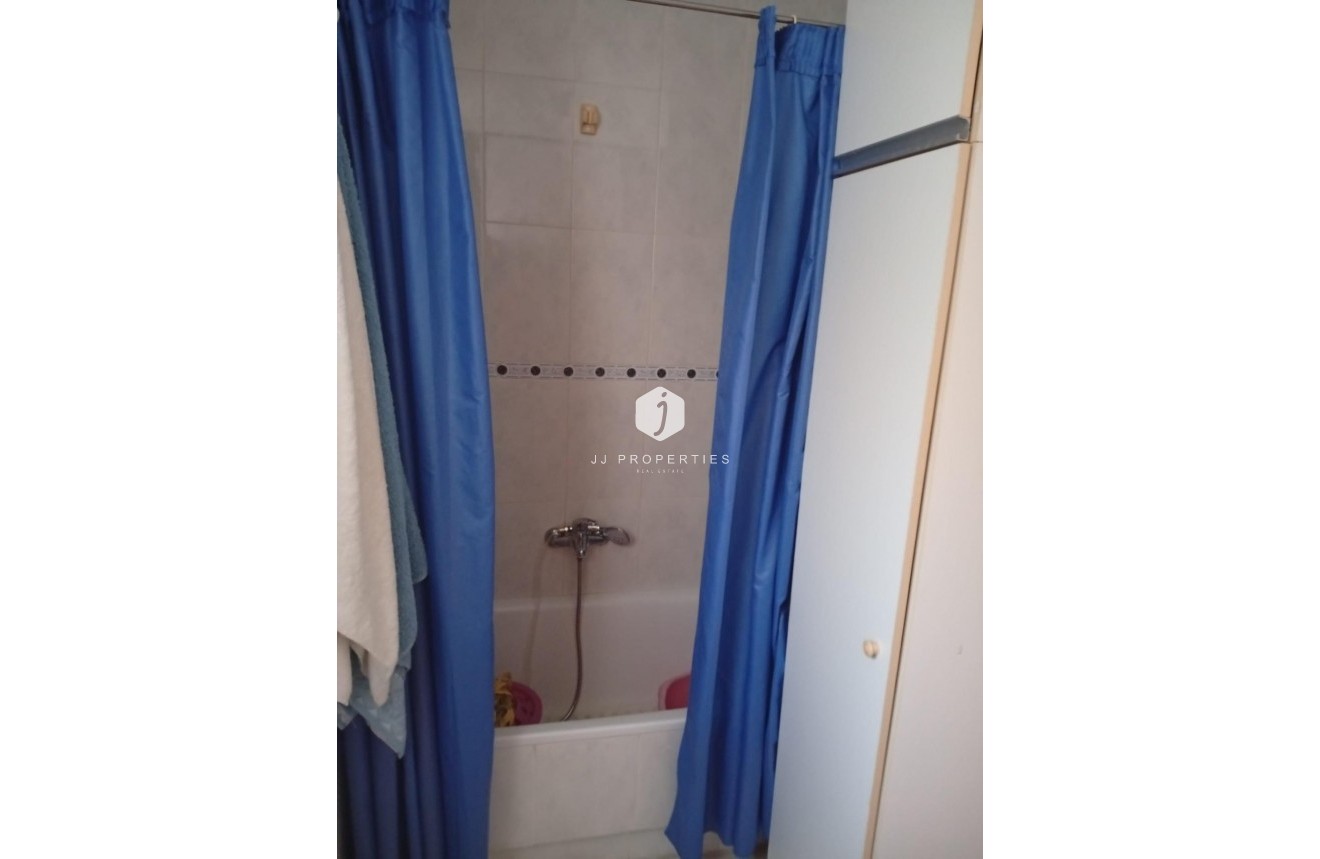 Resale - Apartment / flat -
Torrevieja - Torreblanca