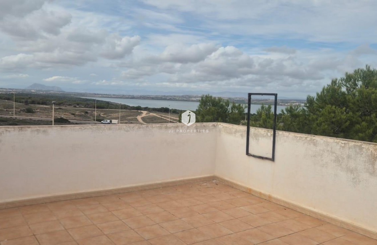 Resale - Apartment / flat -
Torrevieja - Torreblanca