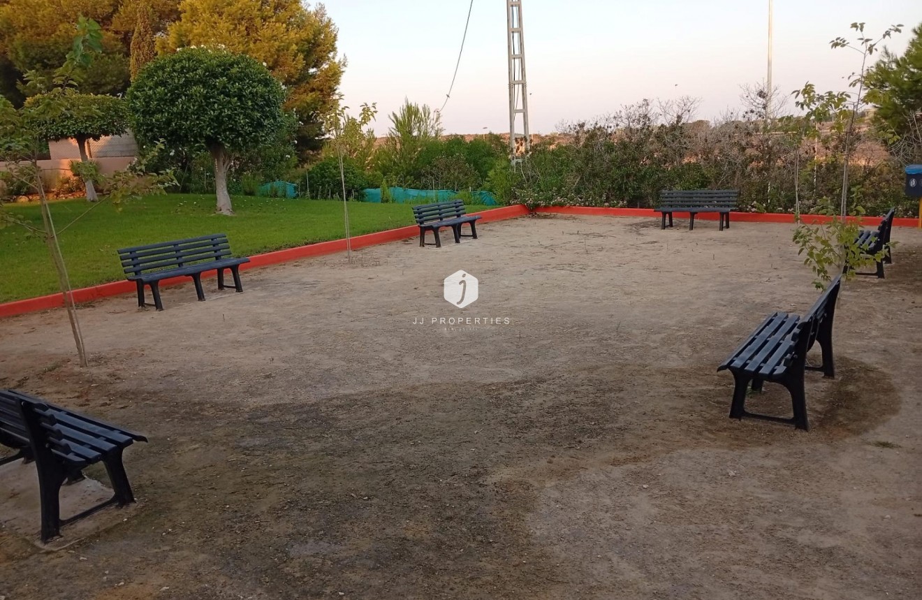 Resale - Apartment / flat -
Torrevieja - Torreblanca