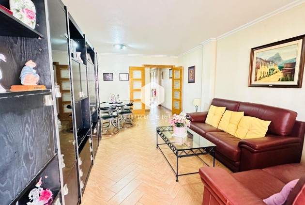 Resale - Apartment / flat -
Torrevieja - Centro