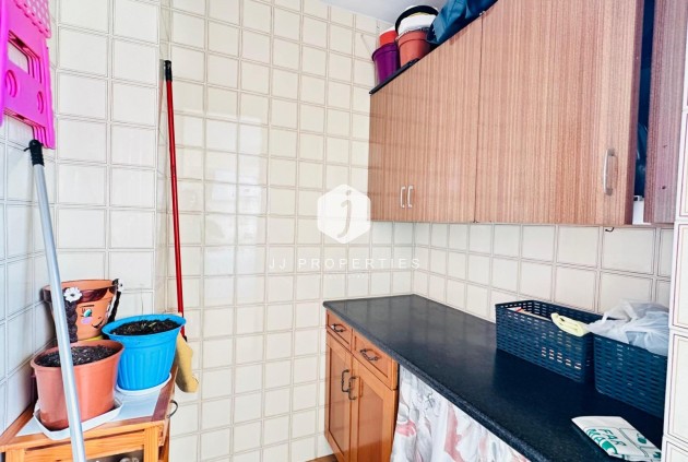 Resale - Apartment / flat -
Torrevieja - Centro