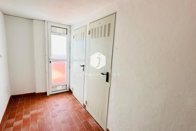 Resale - Apartment / flat -
Torrevieja - Centro