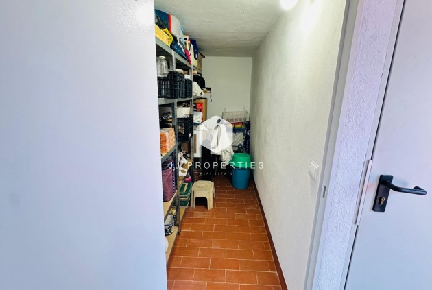 Resale - Apartment / flat -
Torrevieja - Centro