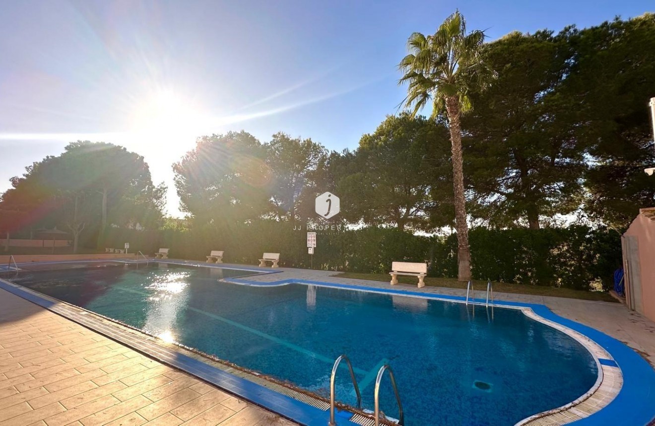 Resale - Apartment / flat -
Torrevieja - Torreblanca