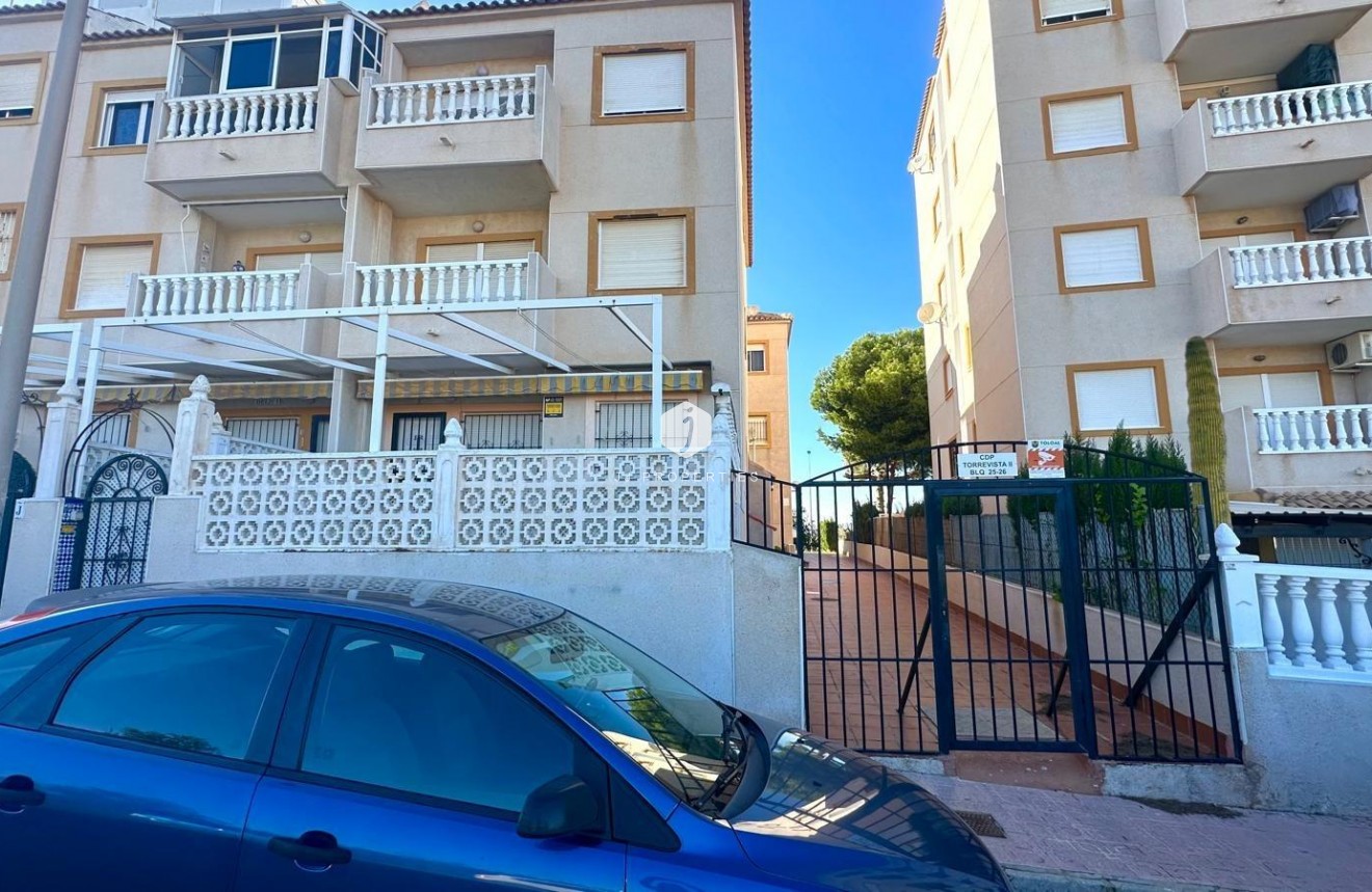 Resale - Apartment / flat -
Torrevieja - Torreblanca