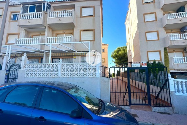 Resale - Apartment / flat -
Torrevieja - Torreblanca