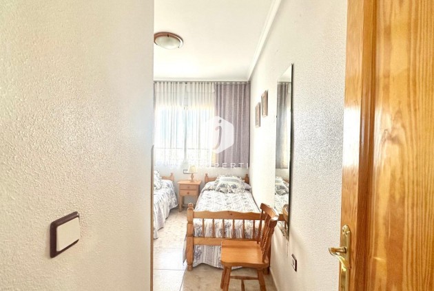 Resale - Apartment / flat -
Torrevieja - Torreblanca