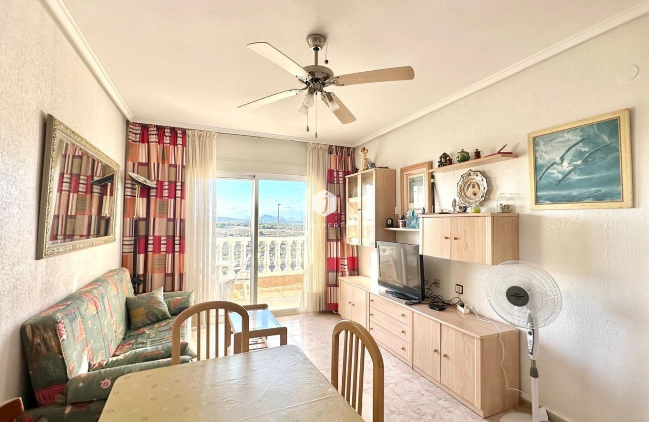 Resale - Apartment / flat -
Torrevieja - Torreblanca