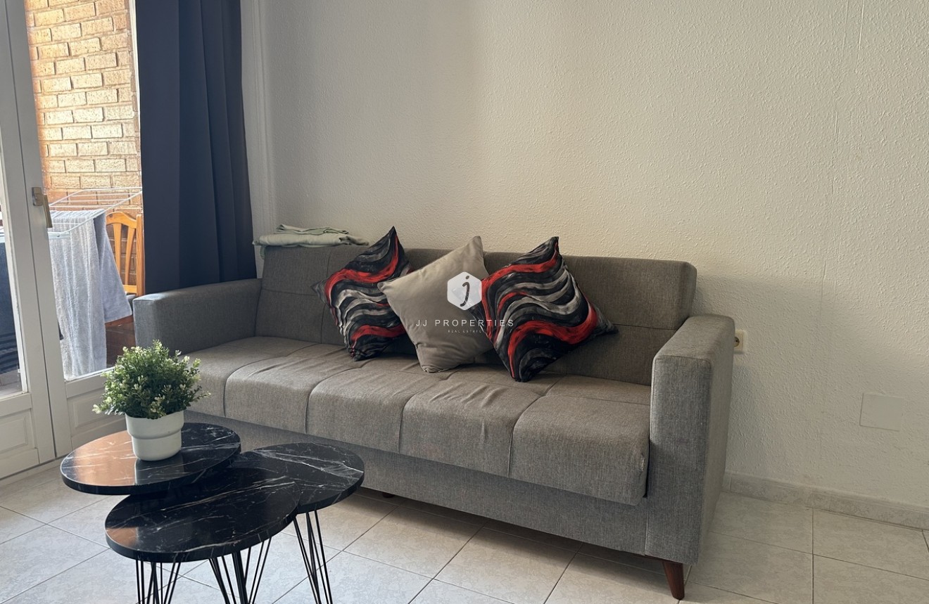Resale - Apartment / flat -
Torrevieja - Costa Blanca