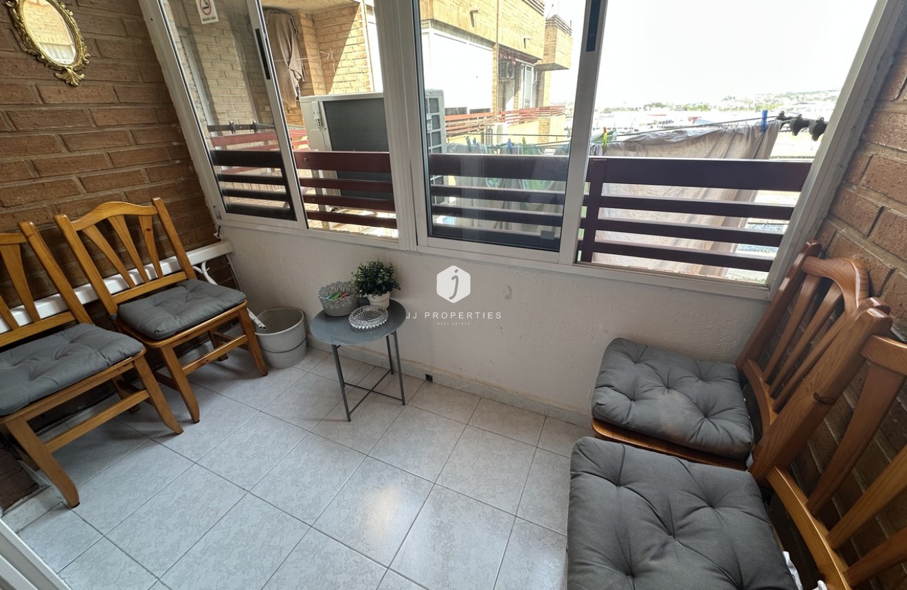 Resale - Apartment / flat -
Torrevieja - Costa Blanca