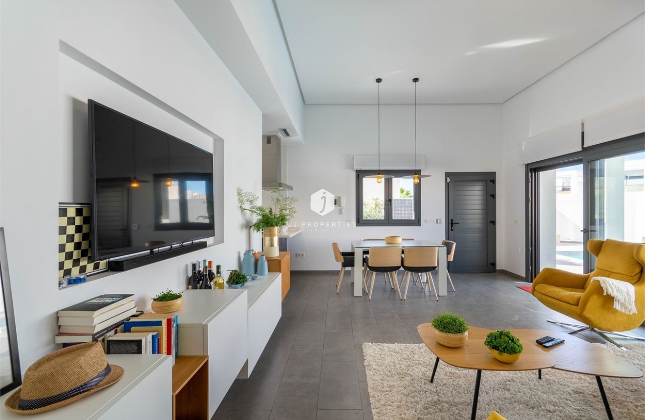 Resale - Villa -
Benijofar - Costa Blanca