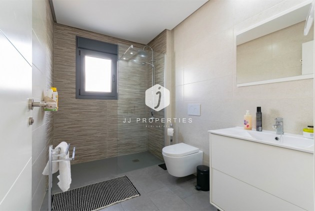 Resale - Villa -
Benijofar - Costa Blanca