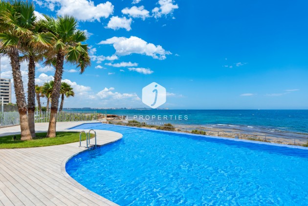 Resale - Apartment / flat -
Punta Prima - Costa Blanca