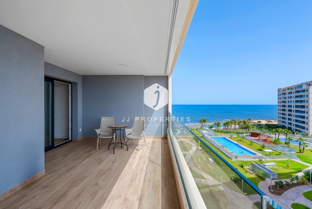 Resale - Apartment / flat -
Punta Prima - Costa Blanca