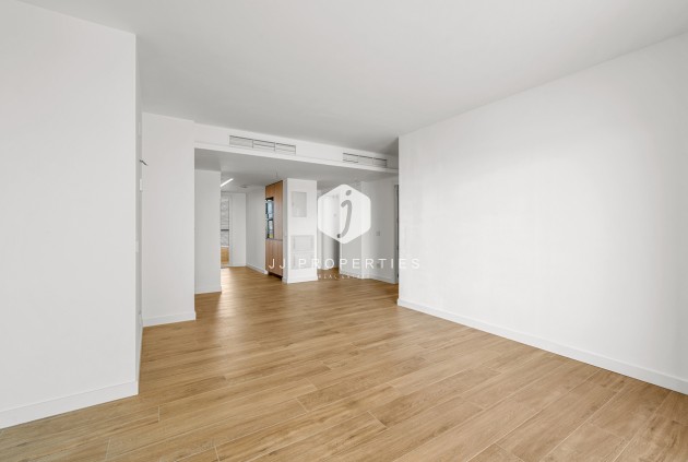 Resale - Apartment / flat -
Punta Prima - Costa Blanca