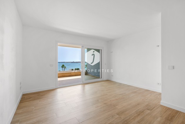 Resale - Apartment / flat -
Punta Prima - Costa Blanca