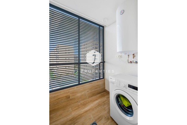 Resale - Apartment / flat -
Punta Prima - Costa Blanca