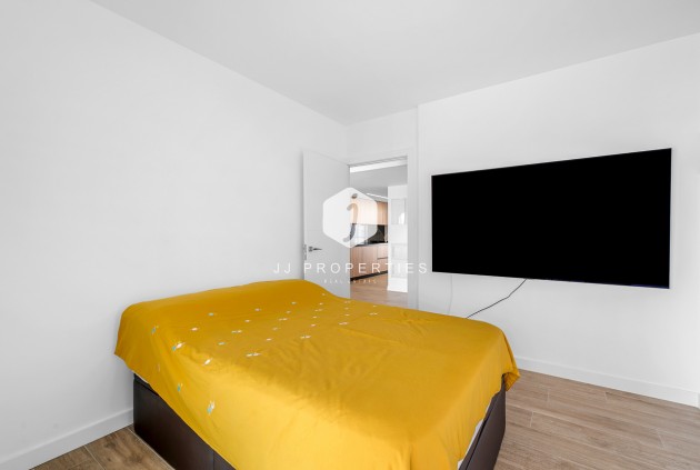 Resale - Apartment / flat -
Punta Prima - Costa Blanca