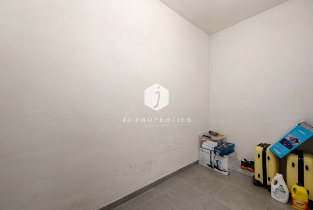 Resale - Apartment / flat -
Punta Prima - Costa Blanca