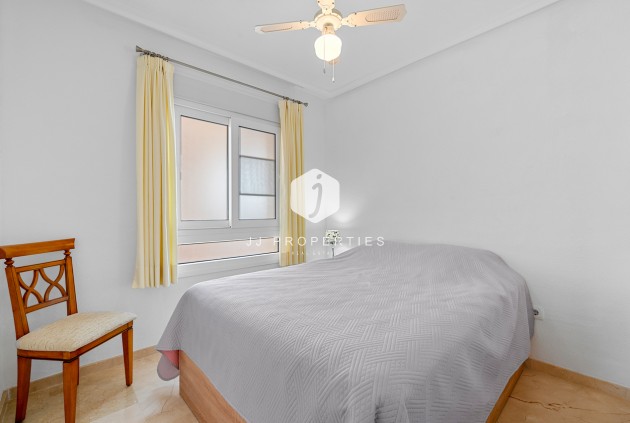 Resale - Apartment / flat -
Playa Flamenca - Costa Blanca