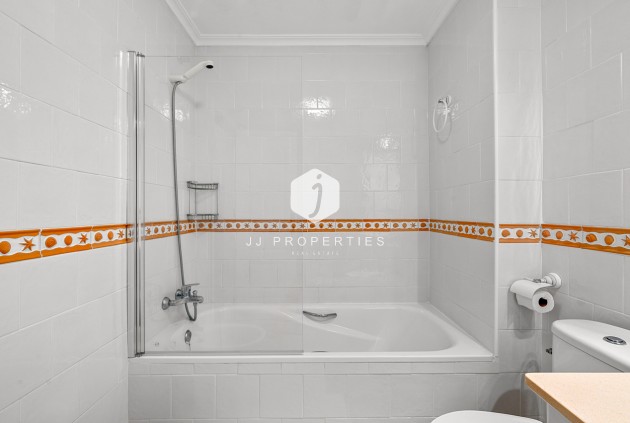 Resale - Apartment / flat -
Playa Flamenca - Costa Blanca