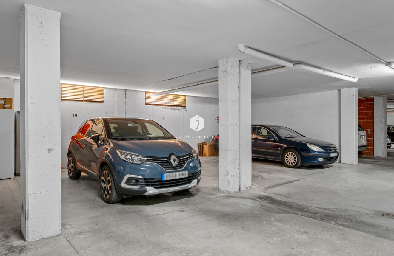 Resale - Apartment / flat -
Playa Flamenca - Costa Blanca