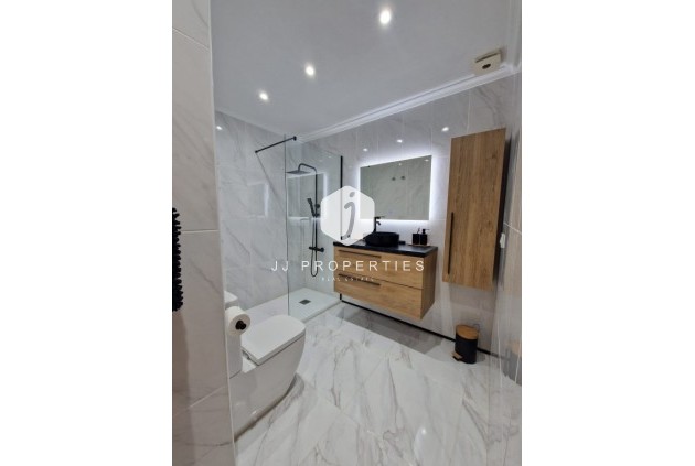 Resale - Duplex -
Playa Flamenca - Costa Blanca