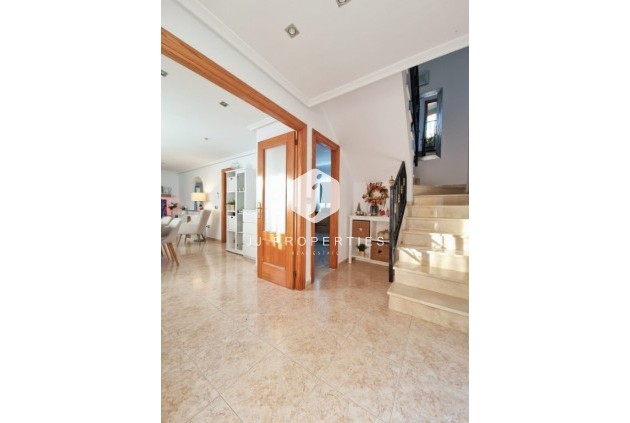 Resale - Duplex -
Playa Flamenca - Costa Blanca
