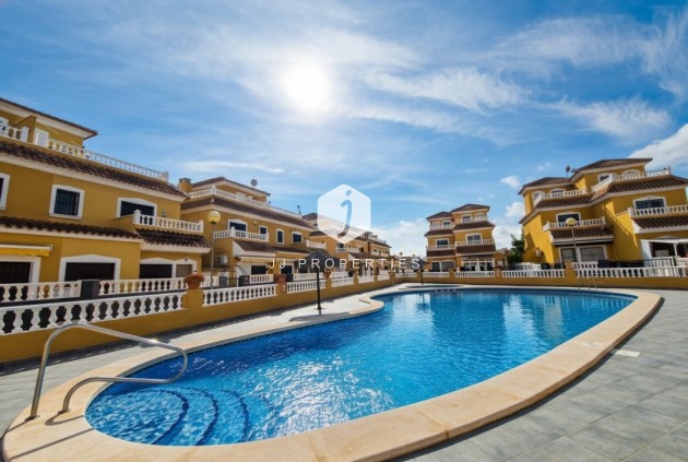 Resale - Duplex -
Playa Flamenca - Costa Blanca