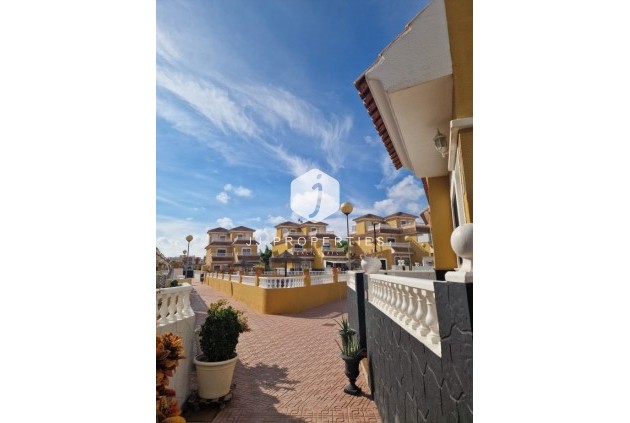 Resale - Duplex -
Playa Flamenca - Costa Blanca