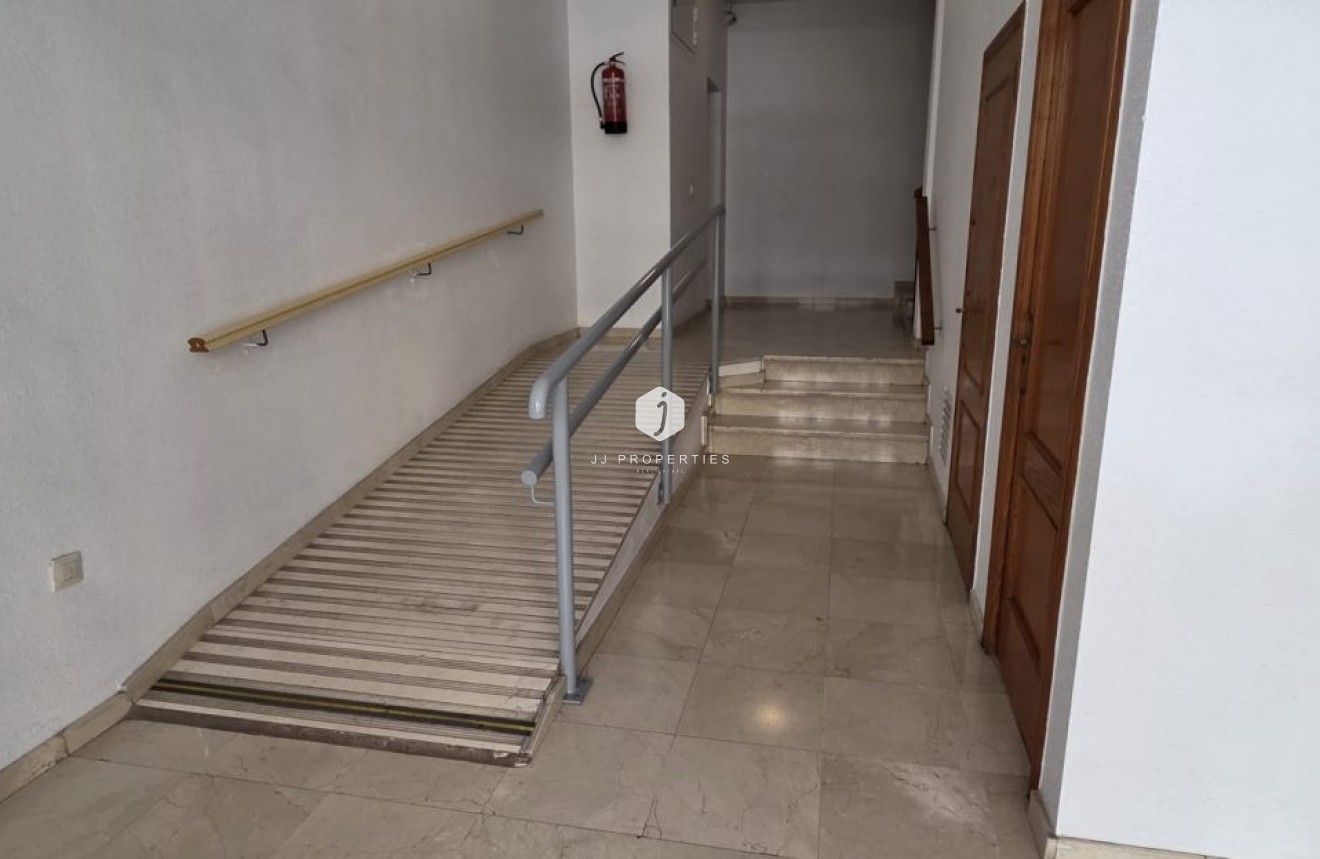 Resale - Apartment / flat -
Torrevieja - Costa Blanca