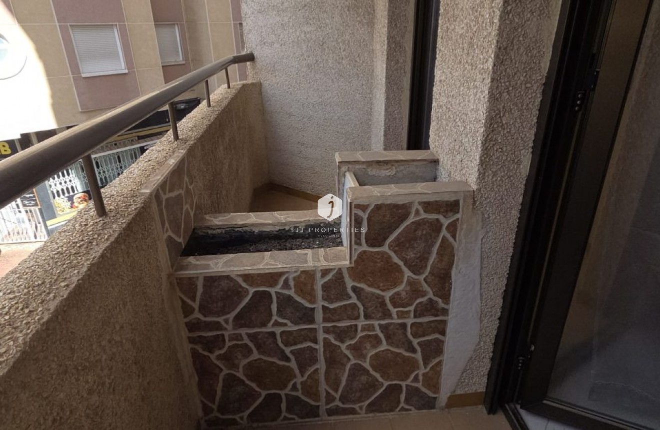 Resale - Apartment / flat -
Torrevieja - Costa Blanca