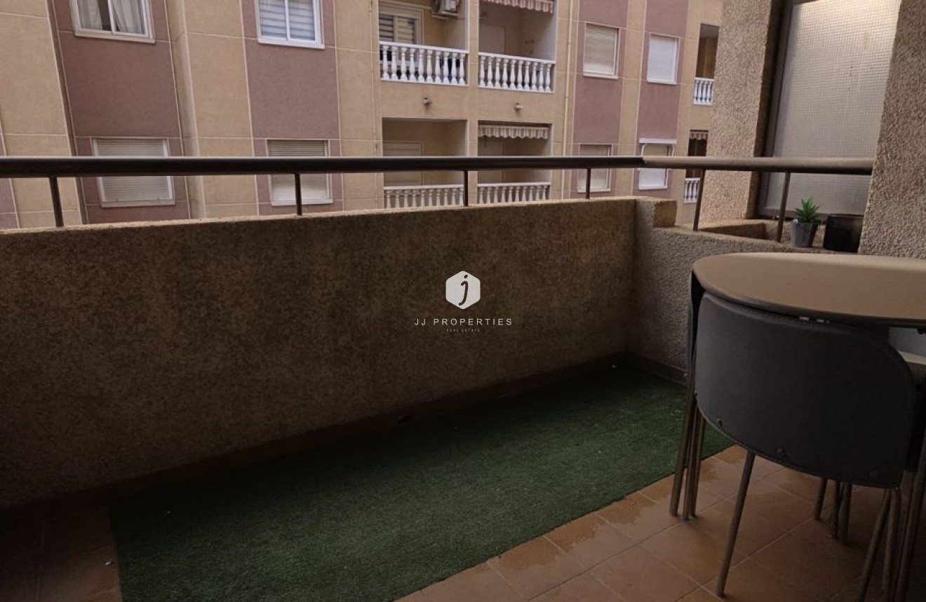 Resale - Apartment / flat -
Torrevieja - Costa Blanca