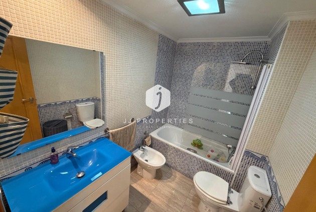 Resale - Apartment / flat -
Torrevieja - Centro