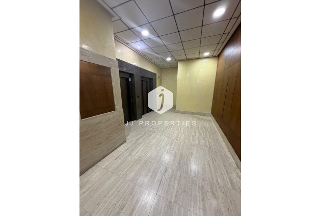 Resale - Apartment / flat -
Torrevieja - Centro