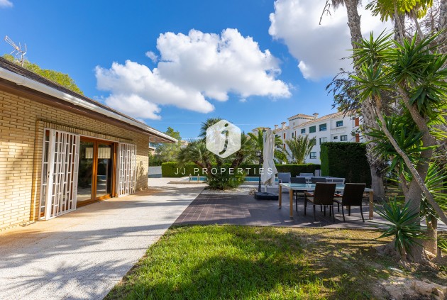 D'occasion - Villa -
Orihuela Costa - Costa Blanca