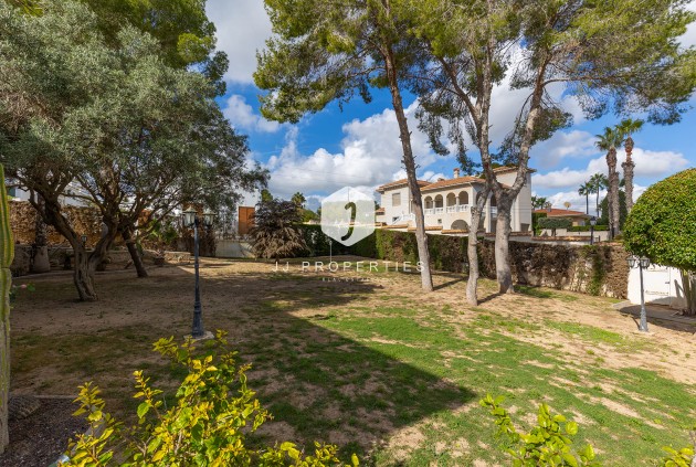 D'occasion - Villa -
Orihuela Costa - Costa Blanca