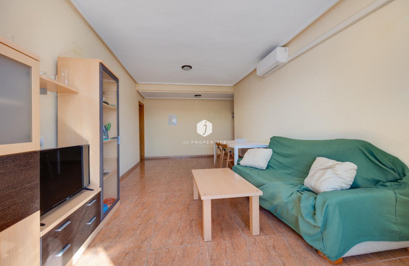 Resale - Apartment / flat -
Torrevieja - Costa Blanca