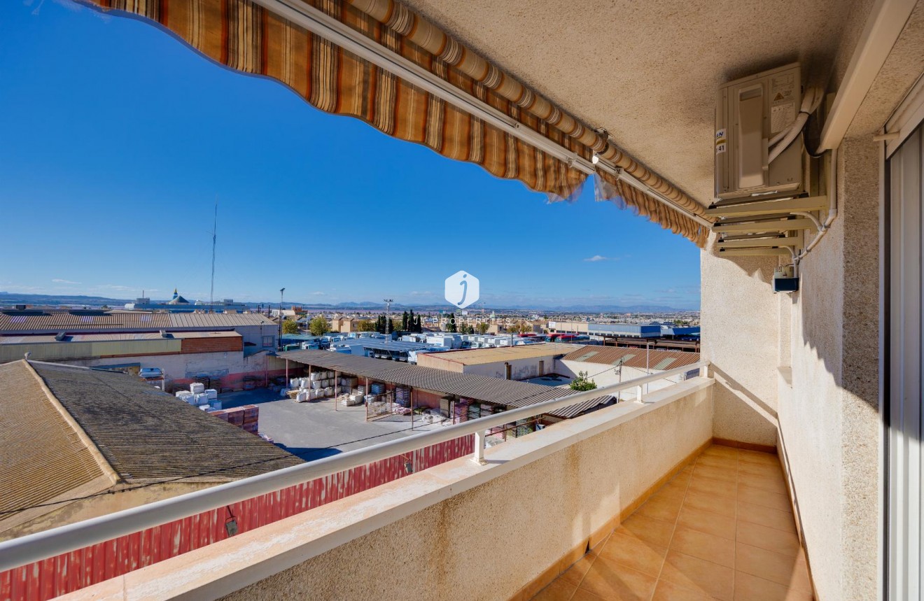 Resale - Apartment / flat -
Torrevieja - Costa Blanca