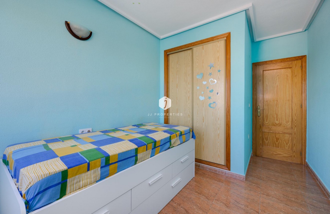 Resale - Apartment / flat -
Torrevieja - Costa Blanca