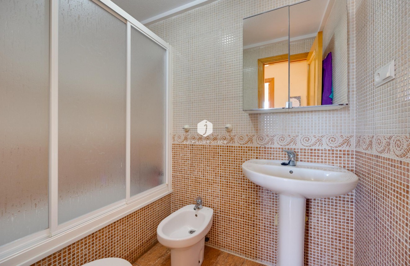 Resale - Apartment / flat -
Torrevieja - Costa Blanca