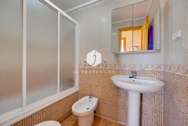 Resale - Apartment / flat -
Torrevieja - Costa Blanca