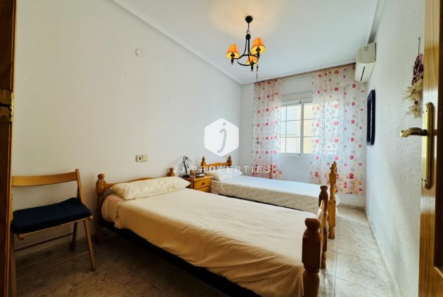 Resale - Apartment / flat -
La Mata - Costa Blanca