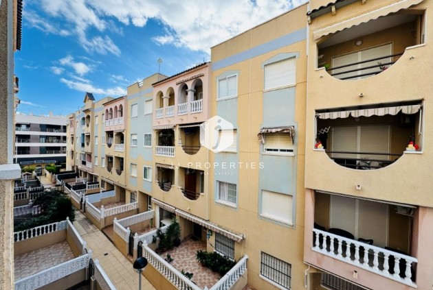 Resale - Apartment / flat -
La Mata - Costa Blanca