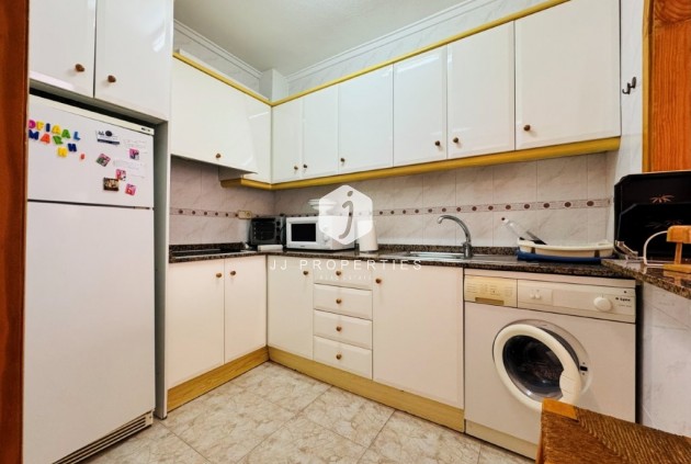 Resale - Apartment / flat -
La Mata - Costa Blanca