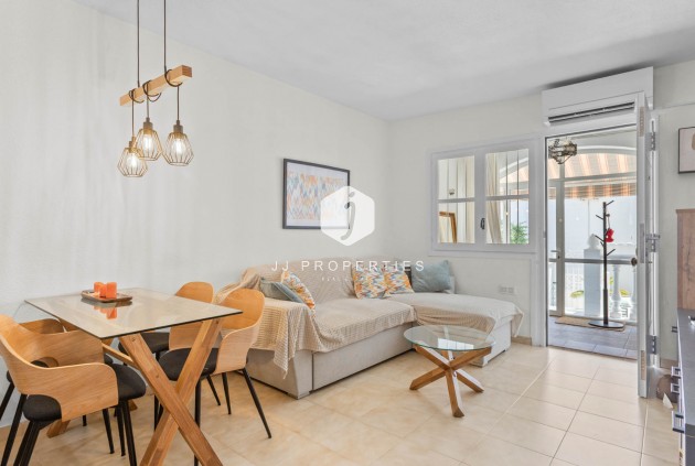 Resale - Bungalow -
Torrevieja - Costa Blanca