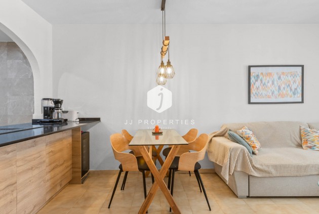 Resale - Bungalow -
Torrevieja - Costa Blanca