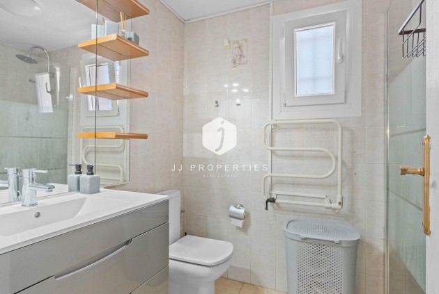 Resale - Bungalow -
Torrevieja - Costa Blanca