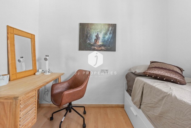 Resale - Bungalow -
Torrevieja - Costa Blanca