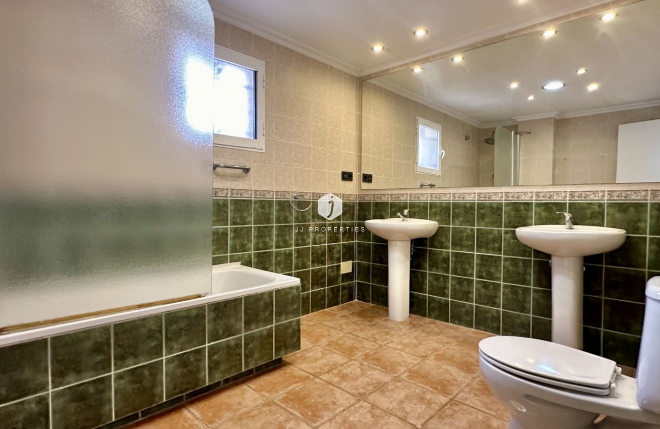 Resale - Villa -
Orihuela Costa - Costa Blanca